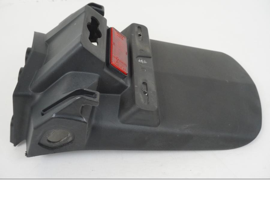 Vänster sida på Skylthållare från en Suzuki GSX-R 1000 -2003 motorcykel.