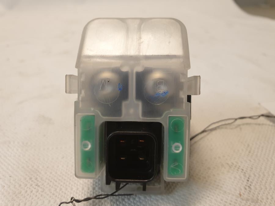 Framsidan på Startrelä från en Kawasaki Z 125 -2019 motorcykel.