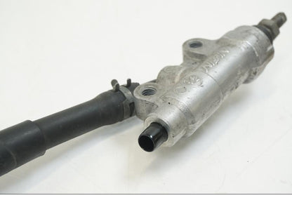 Höger sida på Bromshuvudcylinder från en Yamaha XV 1700 -2004 motorcykel.
