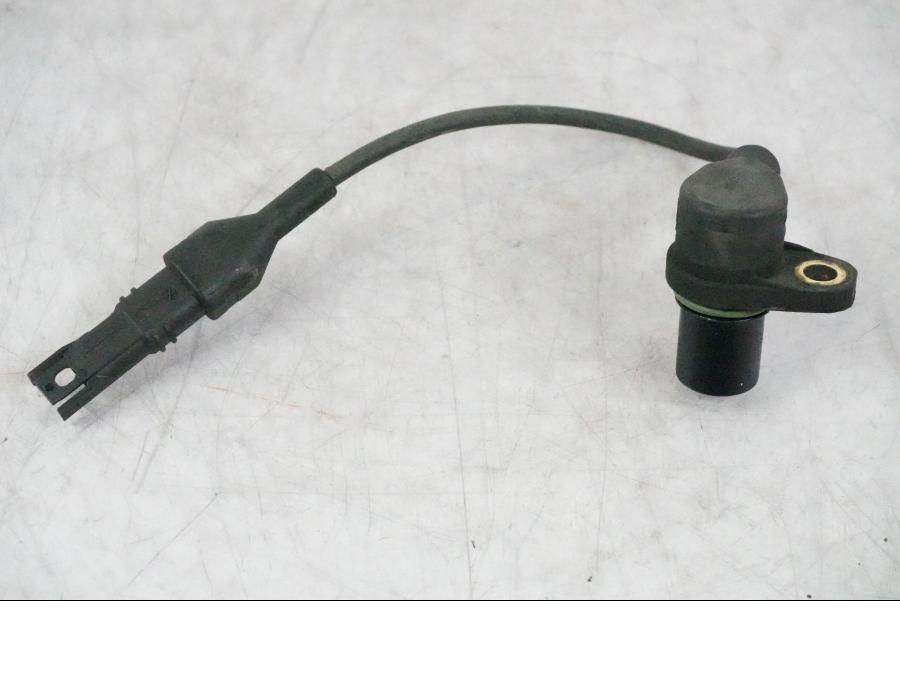 Höger sida på Kamaxelsensor från en BMW K 1200 S -2005 motorcykel.