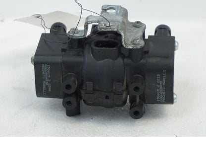 Framsidan på Gasreglage från en Aprilia RSV 1000 -2010 motorcykel.