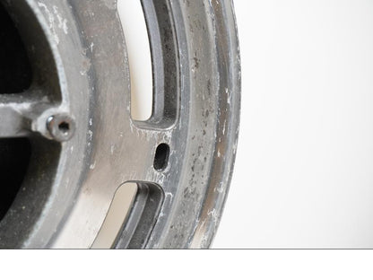 Vänster sida på Fälg från en Honda GL 1500 -1998 motorcykel.