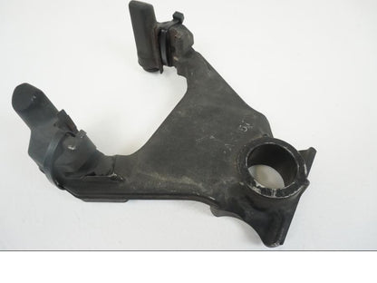 Baksidan på Bromsoksfäste från en Yamaha YZF 1000 R1 -2002 motorcykel.