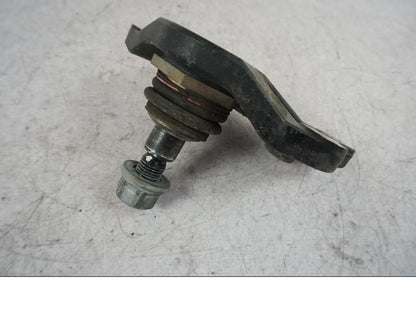 Vänster sida på Gaffelkrona från en BMW R 850 R -2004 motorcykel.