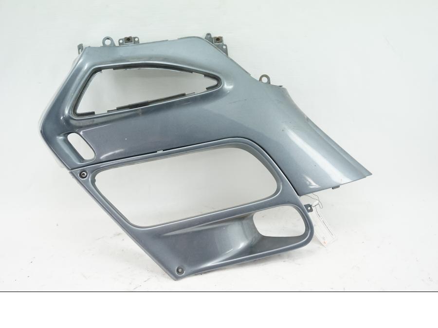 Framsidan på Sidkåpa från en Honda ST 1100 -1990 motorcykel.