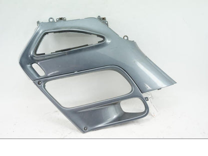 Framsidan på Sidkåpa från en Honda ST 1100 -1990 motorcykel.