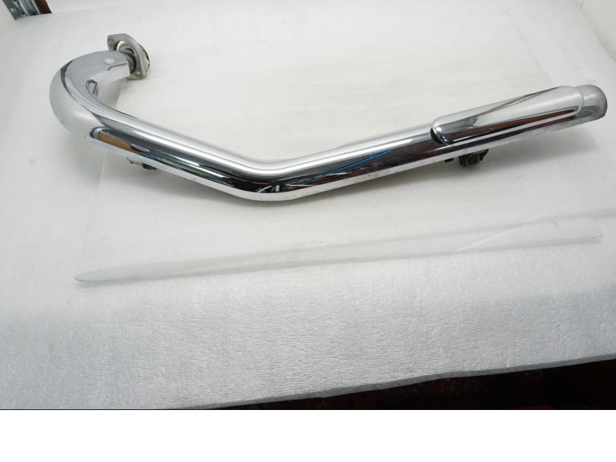 Framsidan på Grenrör från en Yamaha XVZ 13TD -1999 motorcykel.