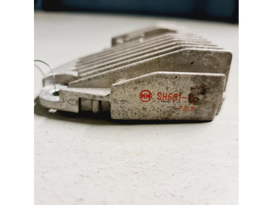 Extrabild2 på Likriktare från en Yamaha XV 125 -1998 motorcykel.