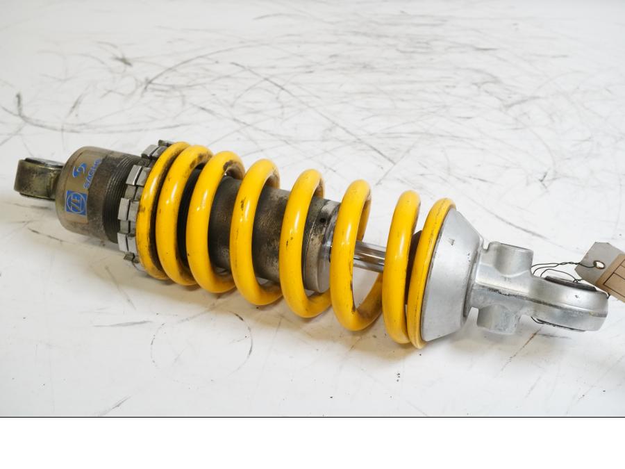 Framsidan på Stötdämpare från en Ducati Monster 800 -2005 motorcykel.