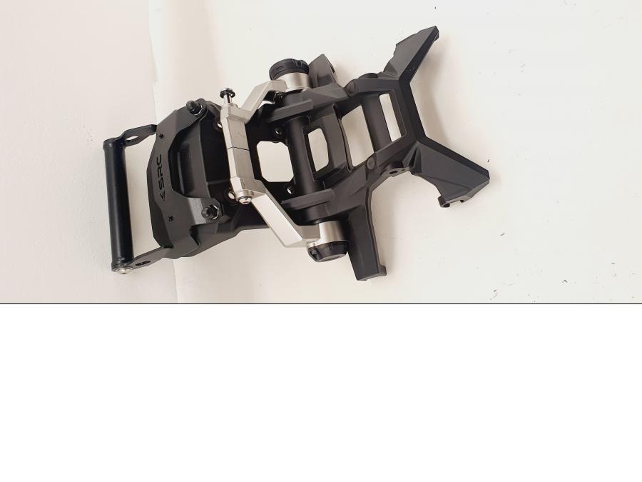 Höger sida på Toppkåpstag från en Honda ADV 750 -2017 motorcykel.