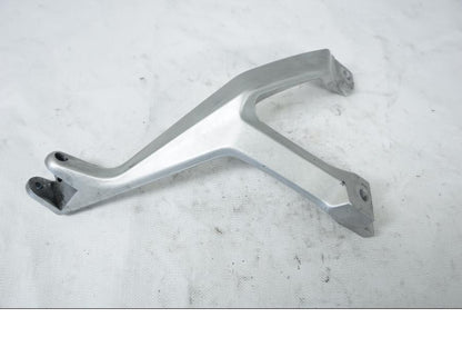 Framsidan på Fotpinnefäste från en Ducati 899 Panigale -2015 motorcykel.