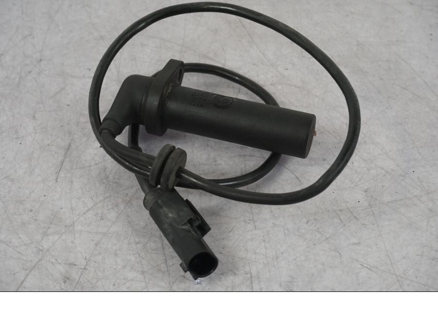 Baksidan på ABS givare från en BMW R 1100 GS -1998 motorcykel.