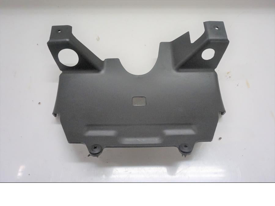 Framsidan på Värmeskydd från en Yamaha XVZ 1300 -1997 motorcykel.