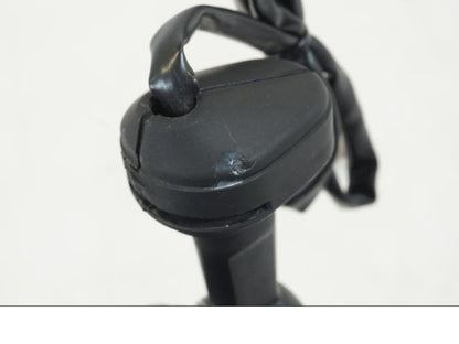 Snett nerifrån på Blinkers LED från en Yamaha MT-09 -2021 motorcykel.