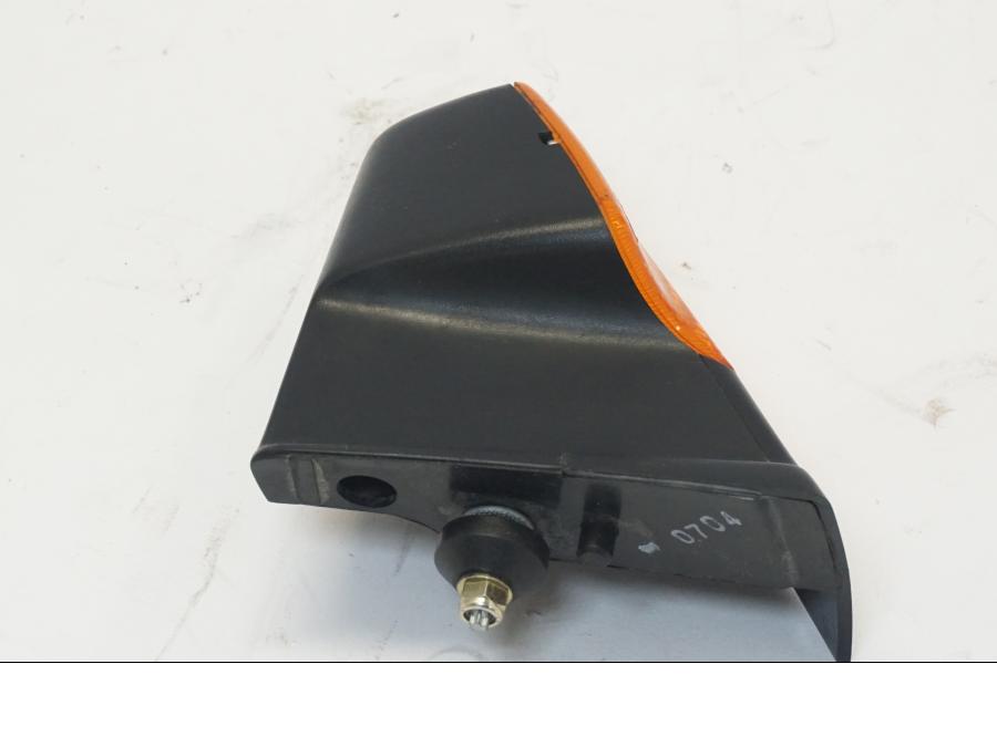 Snett nerifrån på Blinkers från en BMW R 1150 RS -2004 motorcykel.