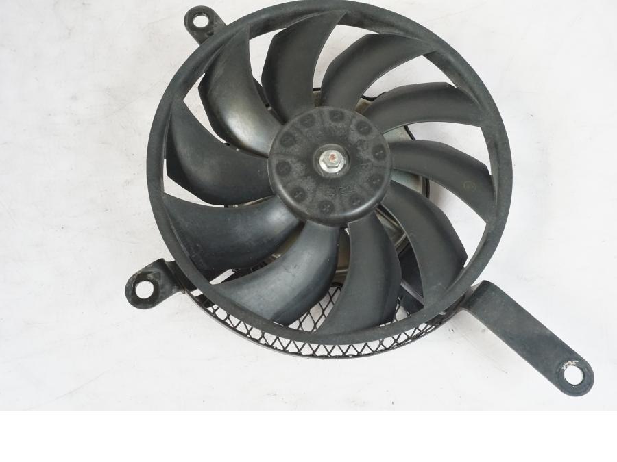 Framsidan på Vattenkylfläkt från en Suzuki GSX-R 750 -2007 motorcykel.