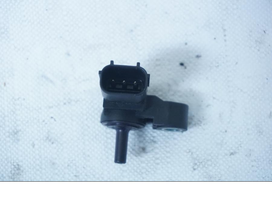 Baksidan på Mapsensor från en Kawasaki Ninja 650 -2018 motorcykel.