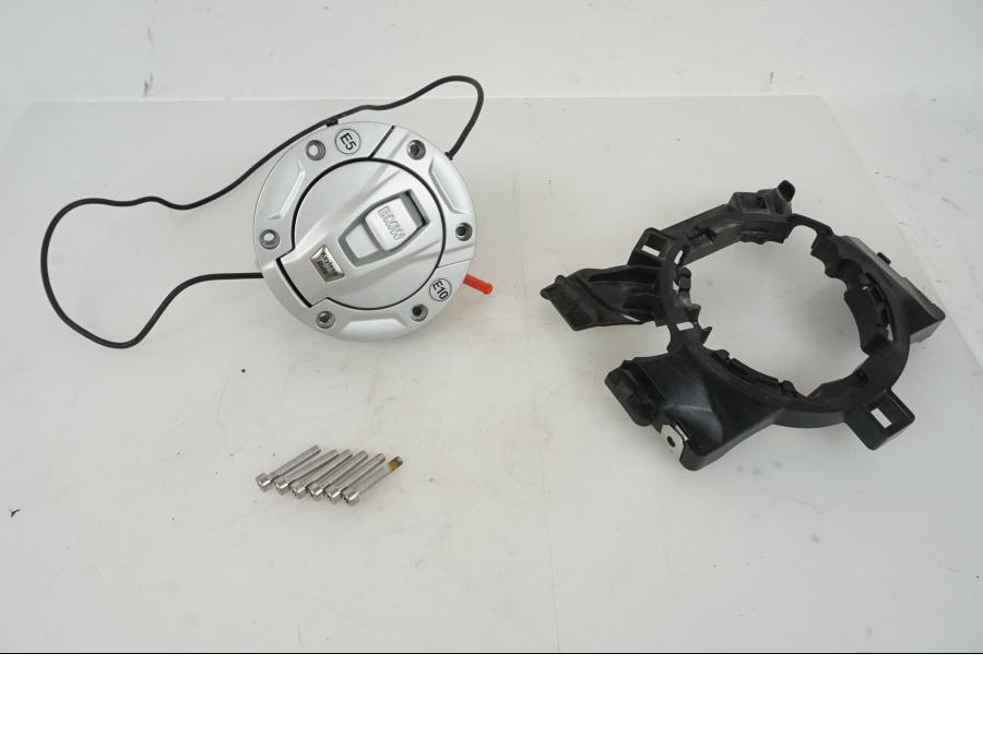 Framsidan på Tanklock från en BMW F 750 GS -2019 motorcykel.