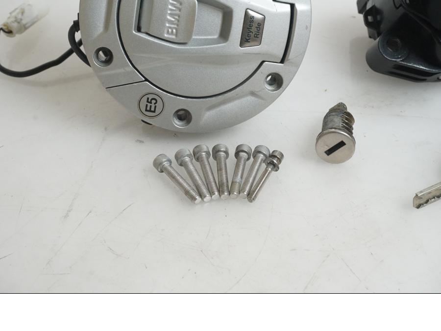 Snett uppifrån på Låssats från en BMW R 1250 GS -2019 motorcykel.