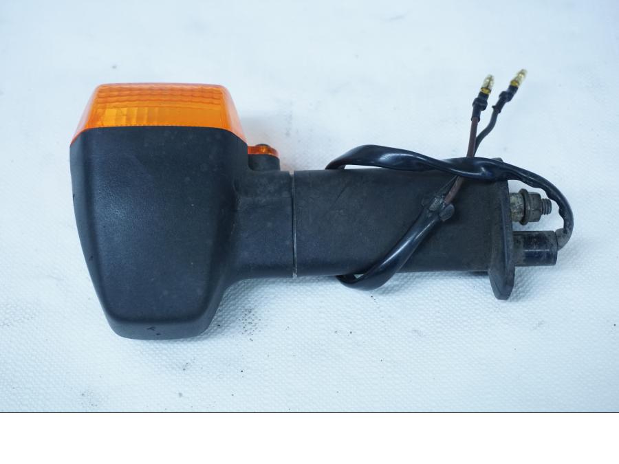 Baksidan på Blinkers från en Yamaha YZF 1000 R -1997 motorcykel.