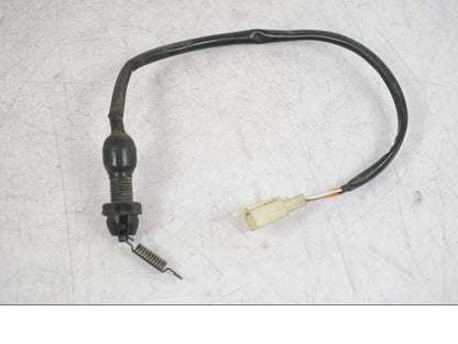 Framsidan på Bromsljuskontakt från en Suzuki VZ 800 -2000 motorcykel.