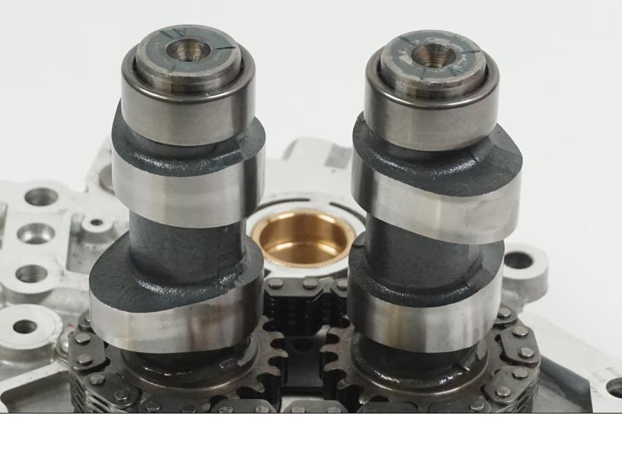 Snett nerifrån på Kamaxel från en H-D Touring Road King FLHR/I -2000 motorcykel.