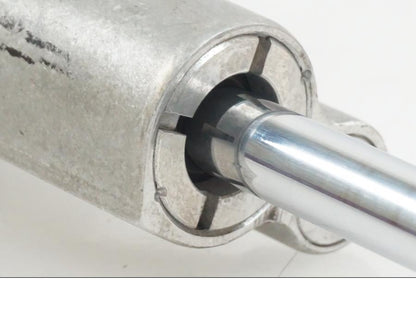 Vänster sida på Styrdämpare från en Suzuki GSX-R 1000 -2007 motorcykel.