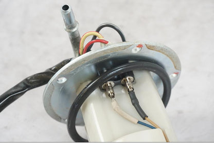 Snett uppifrån på Bensinpump insprut från en Kawasaki ZZ-R 1400 -2009 motorcykel.