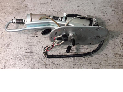 Framsidan på Bensinpump insprut från en Suzuki VZ 1600 -2005 motorcykel.