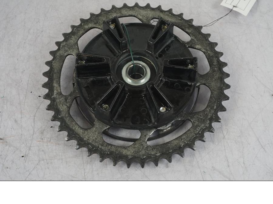 Höger sida på Drevfäste från en Yamaha MT-09 SP -2018 motorcykel.