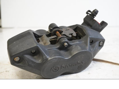 Baksidan på Bromsok från en BMW K 1200 S -2007 motorcykel.