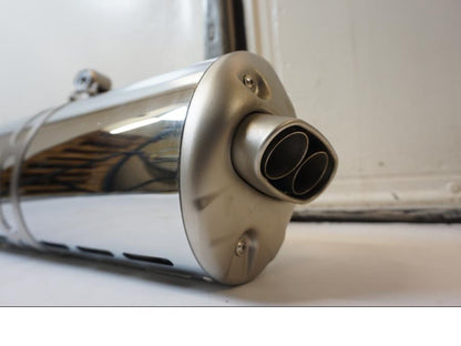 Baksidan på Ljuddämpare från en BMW R 1200 GS -2007 motorcykel.