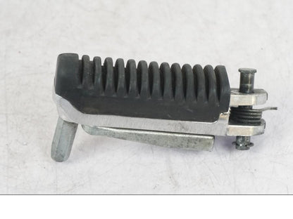 Framsidan på Fotpinne från en Suzuki GSX 1300 RX -1999 motorcykel.