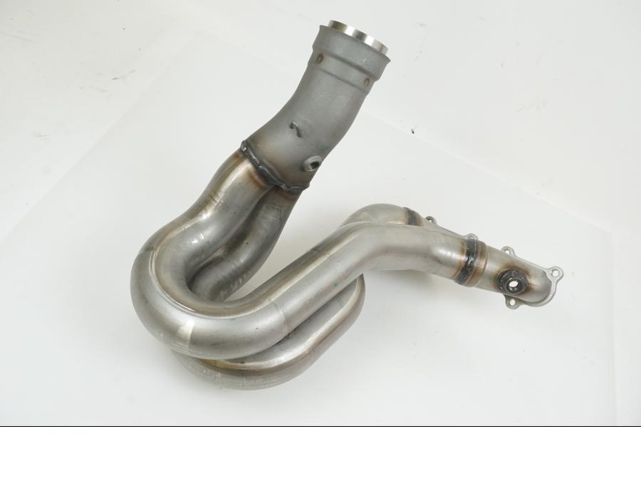 Snett uppifrån på Grenrör från en Ducati Streetfighter V4 -2020 motorcykel.