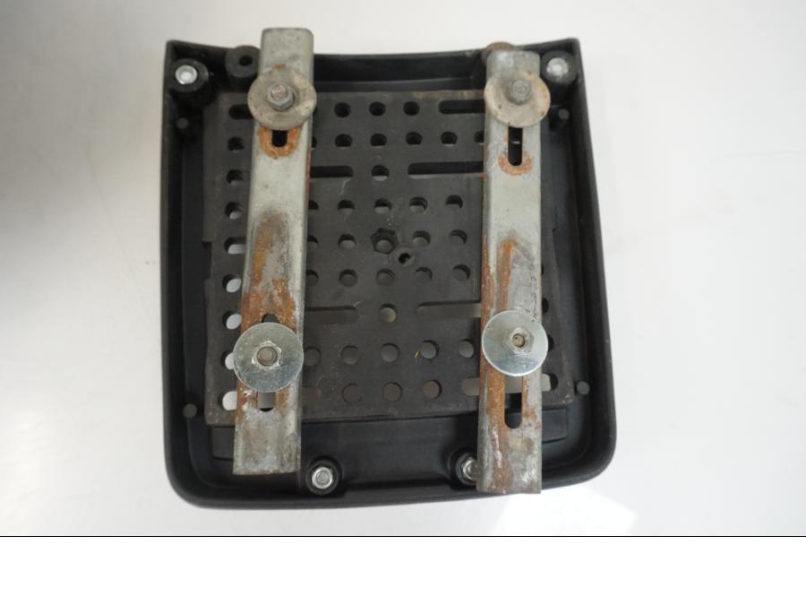 Baksidan på Topbox från en Suzuki DR 650 SE -1996 motorcykel.