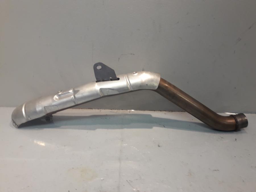 Framsidan på Mellanrör från en Kawasaki ZX-6R -2008 motorcykel.