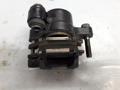 Baksidan på Bromsok från en Honda CB 750 SF -1999 motorcykel.