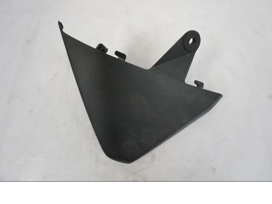 Snett uppifrån på Blinkerskåpa från en Honda VFR 1200 -2010 motorcykel.