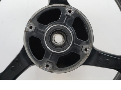 Höger sida på Fälg från en Honda CBR 1000 RR -2004 motorcykel.