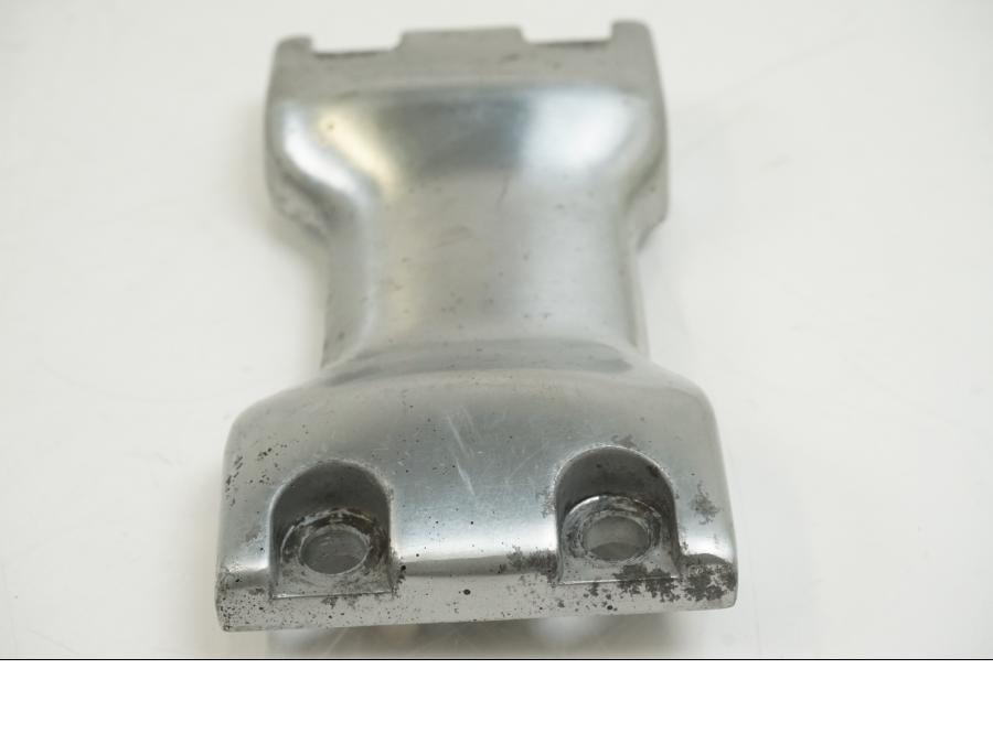 Höger sida på Framskärmens aluplatta från en Yamaha XV 1100 -1993 motorcykel.