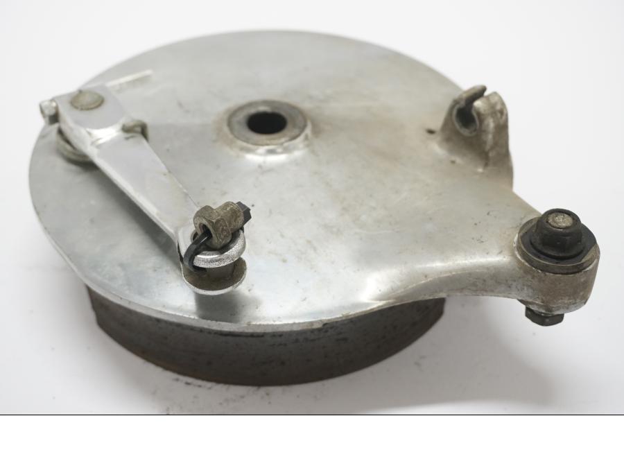 Framsidan på Bromstrumma från en Suzuki VZ 800 -1998 motorcykel.