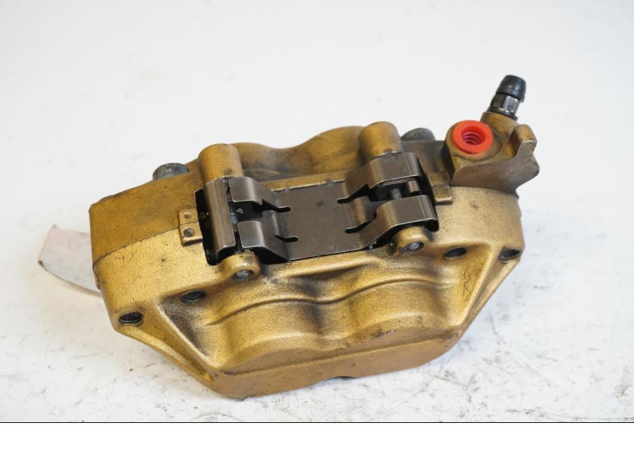 Baksidan på Bromsok från en Honda CBR 600 RR -2003 motorcykel.