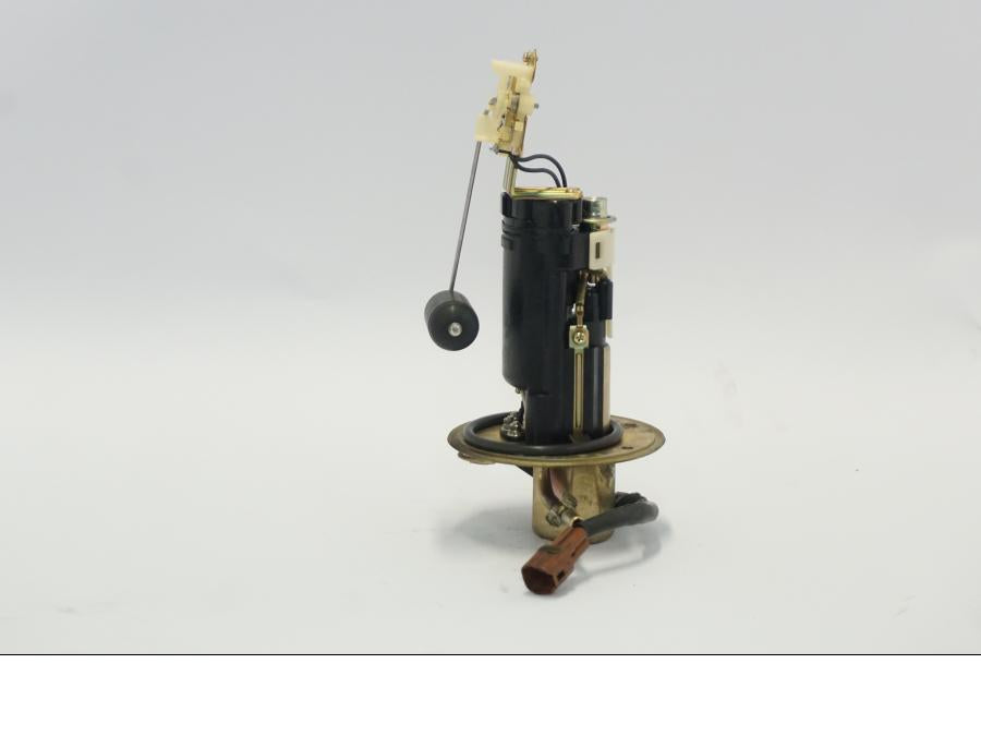 Höger sida på Bensinpump insprut från en Suzuki DL 1000 -2003 motorcykel.