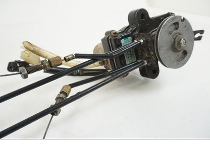 Snett uppifrån på Avgasspjällmotor från en Aprilia RS 250 -1998 motorcykel.