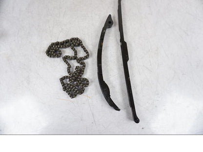 Framsidan på Kamkedja från en Yamaha FJR 1300 -2005 motorcykel.