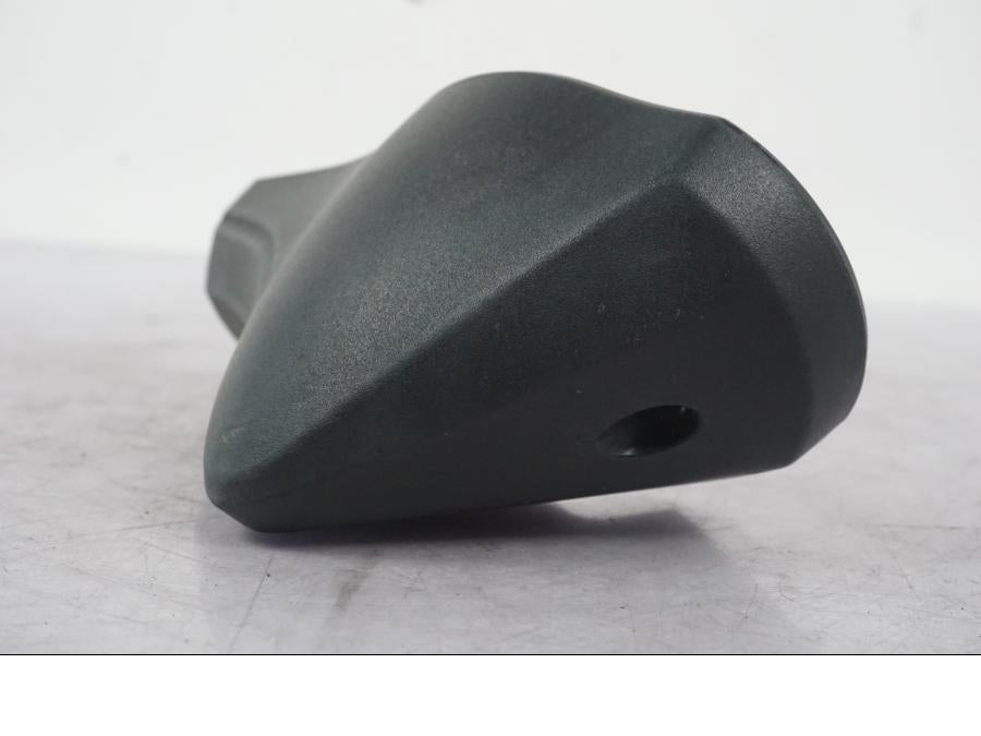 Snett uppifrån på Instrumentkåpa från en Suzuki GSF 1250 -2010 motorcykel.