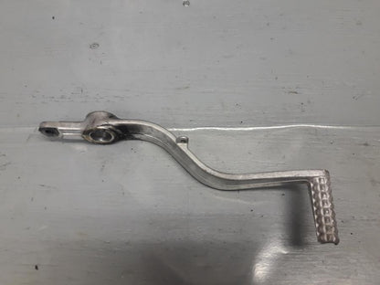 Framsidan på Bromspedal från en Suzuki DL 1000 -2018 motorcykel.