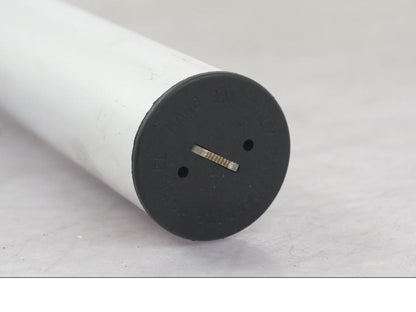 Baksidan på Bensintankgivare från en KTM 1290 Super Duke R -2022 motorcykel.