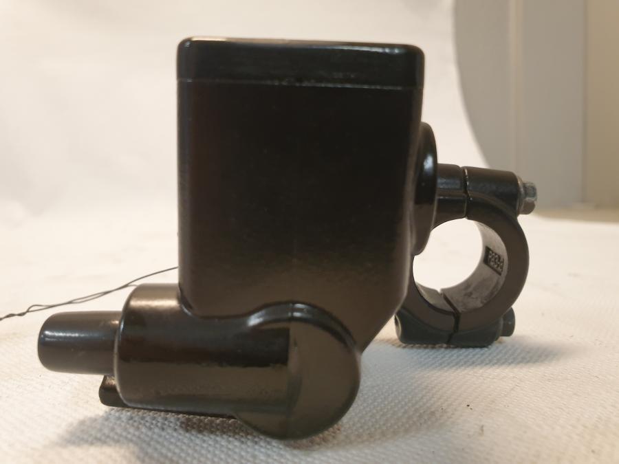 Vänster sida på Bromshuvudcylinder från en Kawasaki Z 125 -2019 motorcykel.