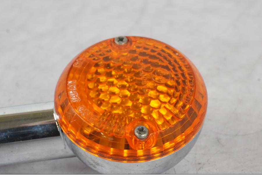 Baksidan på Blinkers från en Suzuki VL 800 -2002 motorcykel.